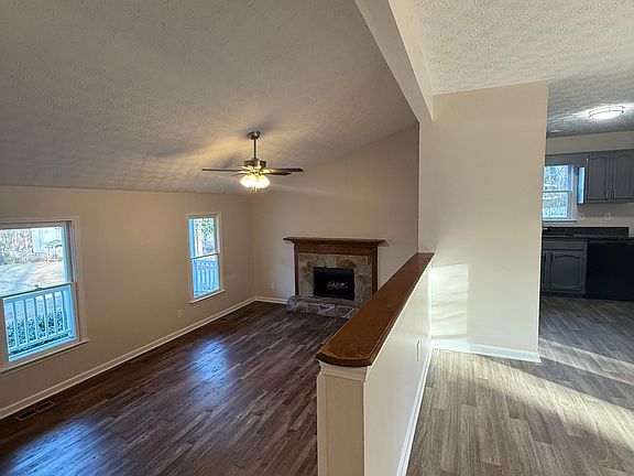 2nd image of 290 Mill Pointe Trl