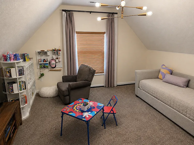 W Woodberry Dr — Photo 9