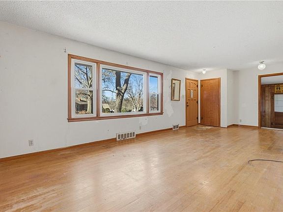 5th image of 5125 N Brooklyn Ave