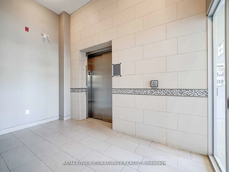 50 Sky Harbour Dr #313 — Photo 17