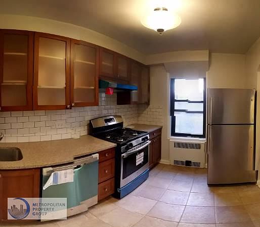 1st image of 137 E 28th St APT 4D