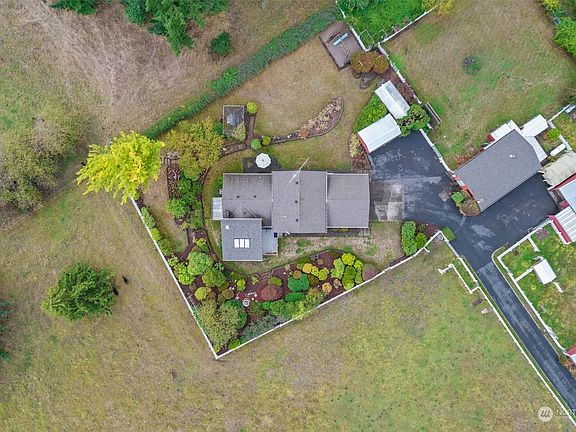 4th image of 38029 188th Avenue SE