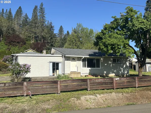 540 SE Ramp St, Roseburg, OR 97470