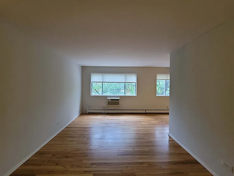 6825 N. Sheridan Rd — Photo 9