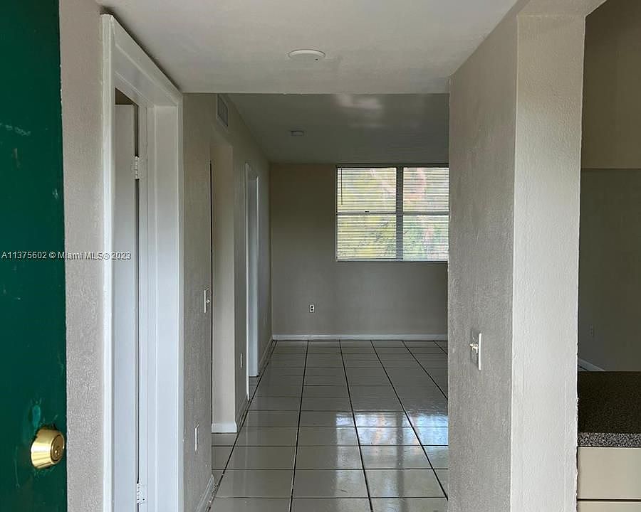 1st image of 1205 NW 103rd Ln #113