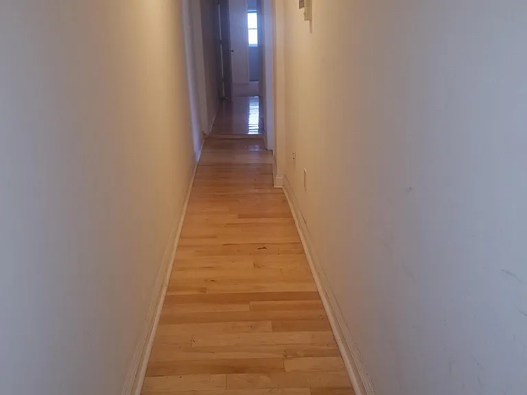 2125 Fitzwater St #2R — Photo 3