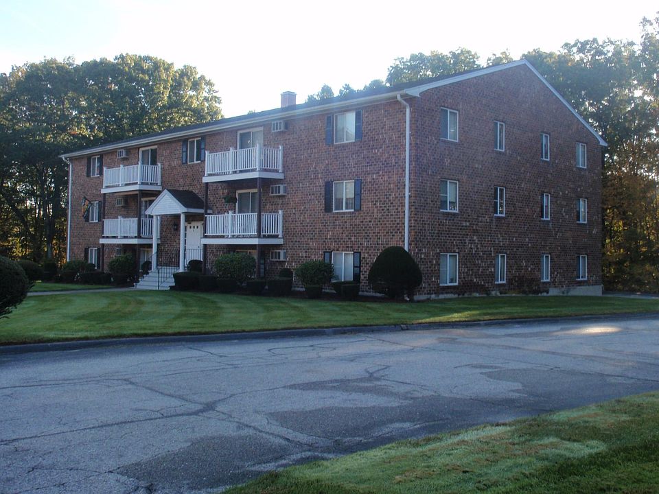 2nd image of 395 Mendon Rd #10B