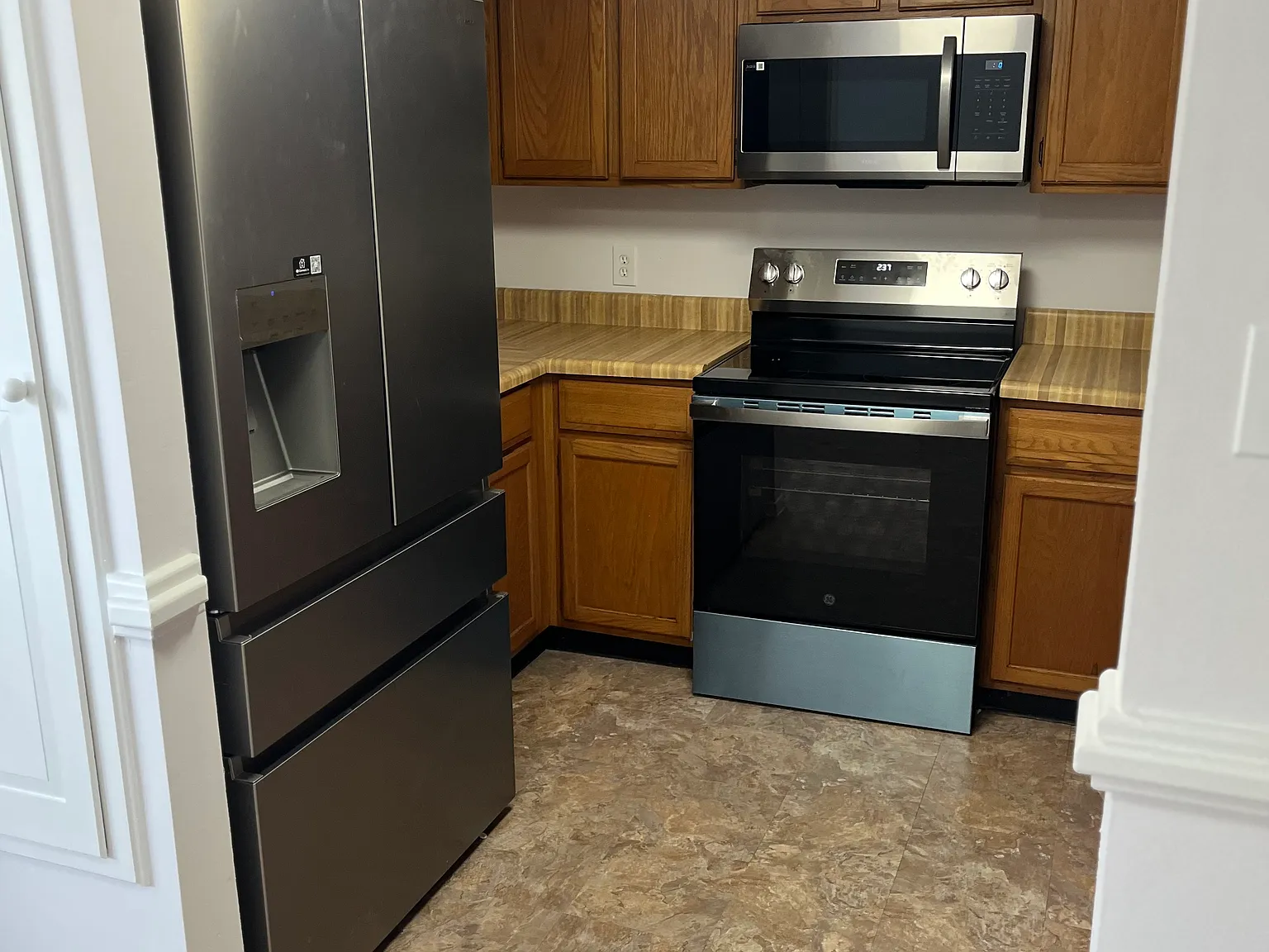 3 bed, 1452 sqft, $1,850 — Photo 4