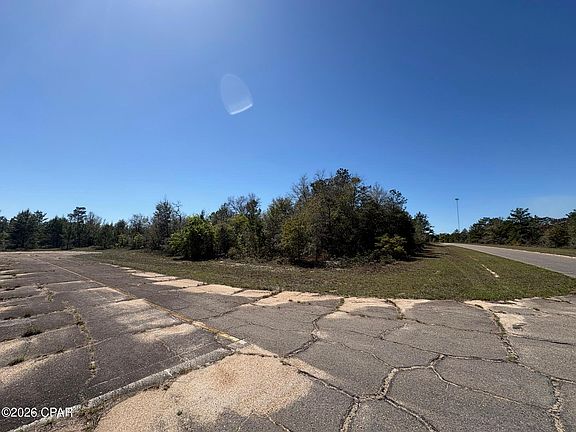 3rd image of 9 Wakefield