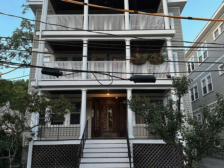 11 Segel St #3 — Photo 9