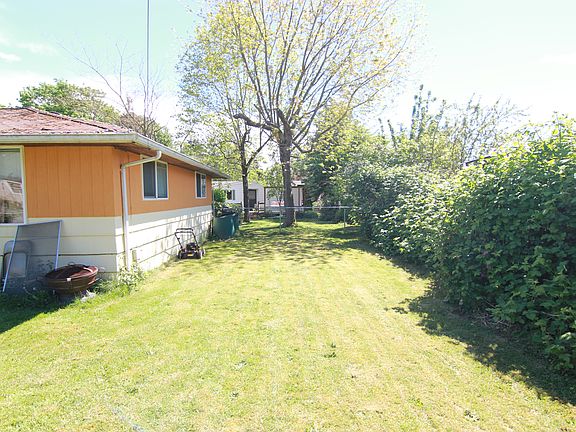 5th image of 3735 S 172nd St