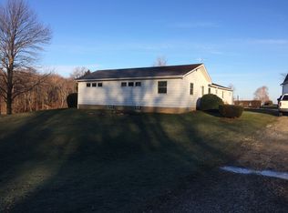 11640 E Lake Rd, North East, PA 16428