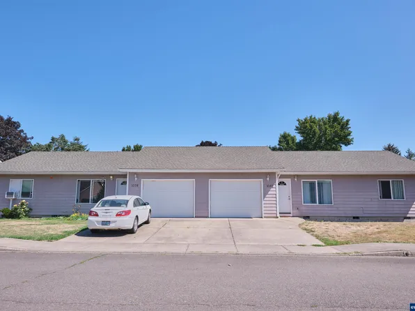 1078 SE 2nd Ave, Mill City, OR 97360