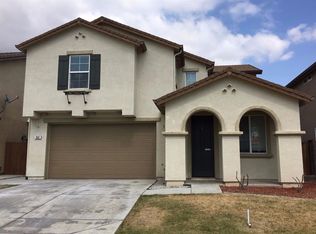 893 Kiwi St, Madera, CA 93638