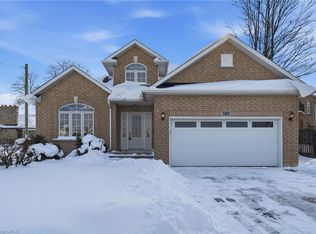 593 Rymal Rd W, Hamilton, ON L9B1B7