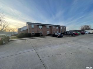 421 E Kenney St, Divernon, IL 62530