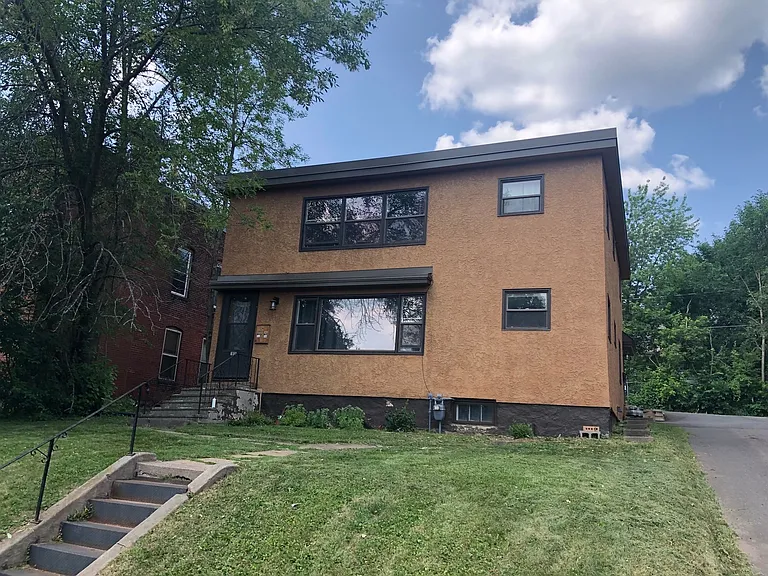 1815-1817 Jefferson St — Photo 1