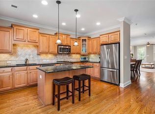 5905 Waters Edge Trl, Roswell, GA 30075