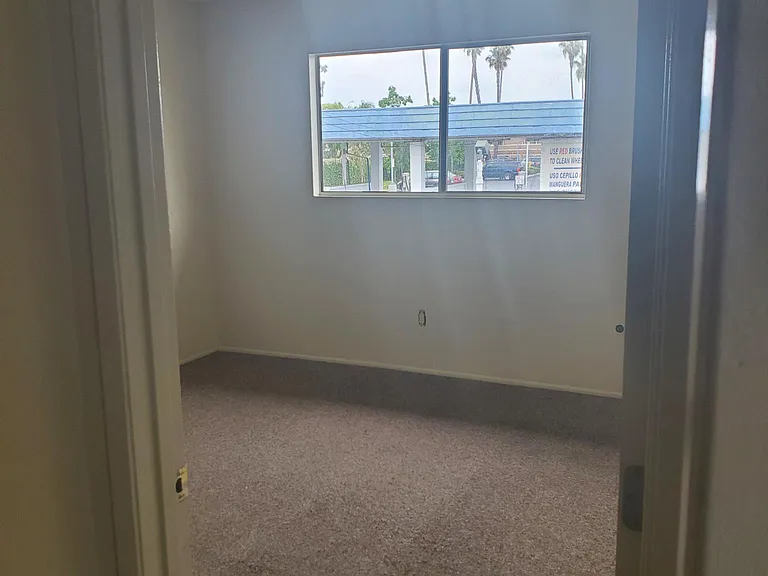 3213 W Cabot Dr #4 — Photo 13