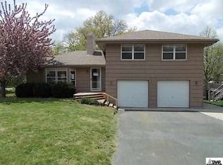 4930 Reeds Rd, Mission, KS 66202