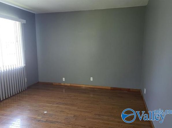 huntsville-alabama-190741619 picture