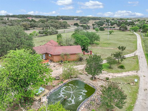 2nd image of 2371 Purgatory Rd