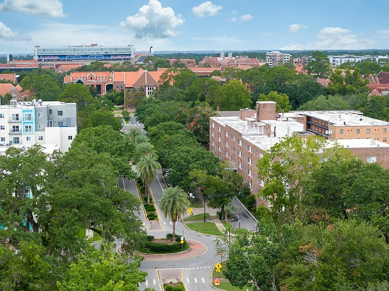 College Manor