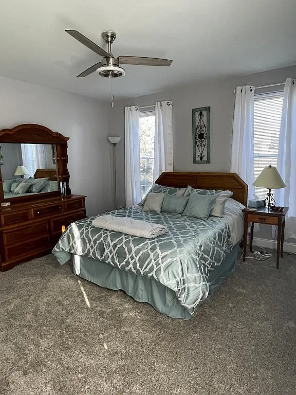 877 Heyl Ave — Photo 1