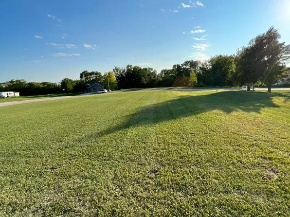 603 Borgrud Ln, Evansville, MN 56326