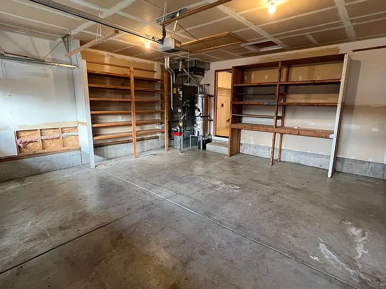725 SE 33rd St — Photo 16
