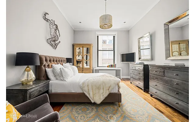 Sold by Douglas Elliman | media 13