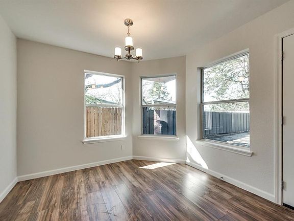 3rd image of 641 Pleasant Vista Dr