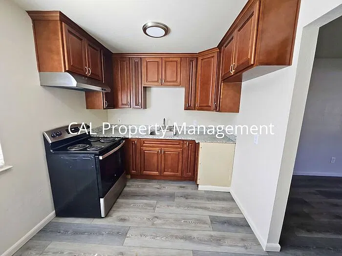 938 Illinois Ave #17