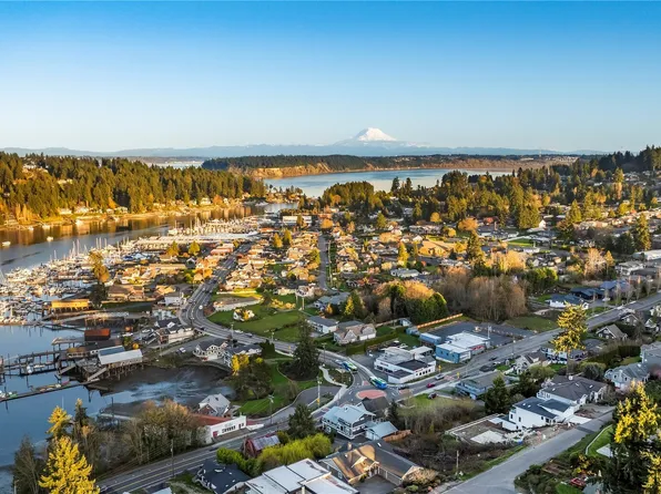 8307 Bayridge Avenue, Gig Harbor, WA 98332