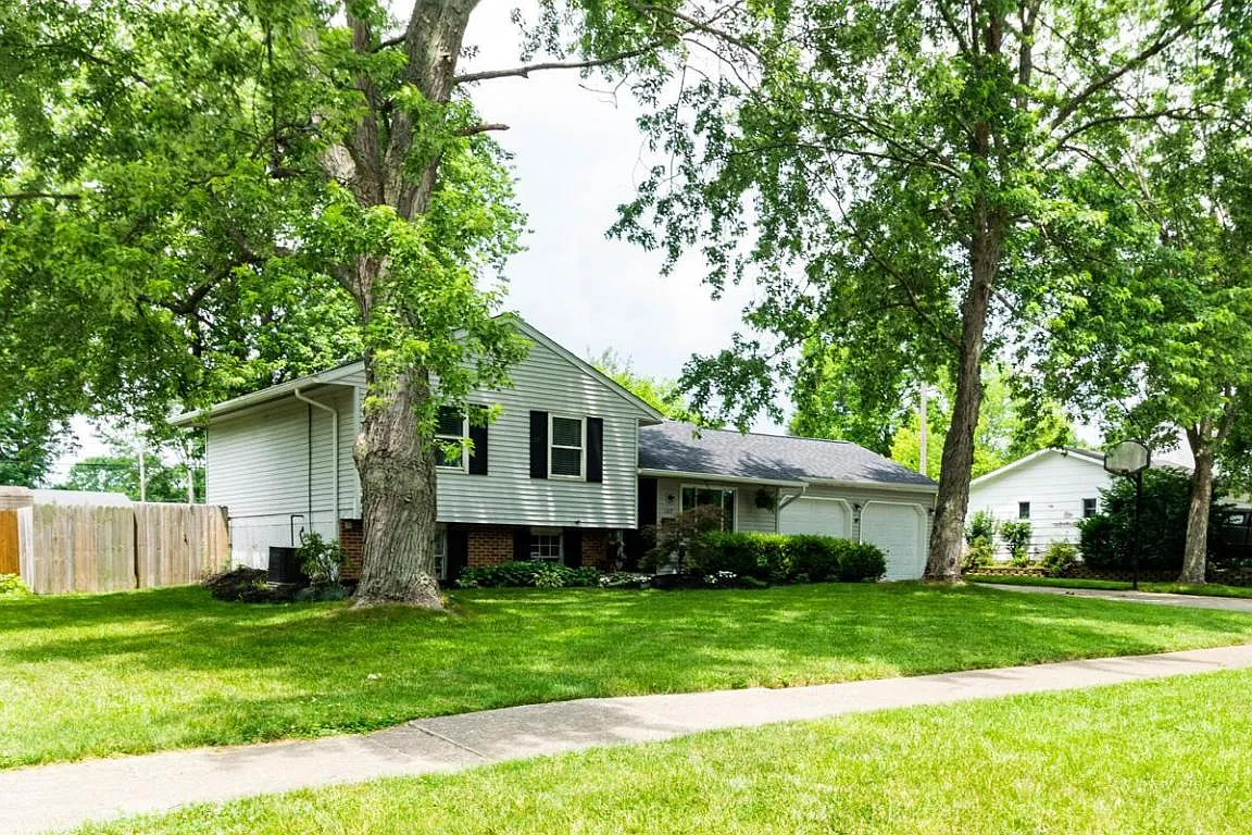 127 Wood St photo 1