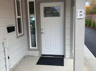 619 Elizabeth St #B, Sumner, WA 98390