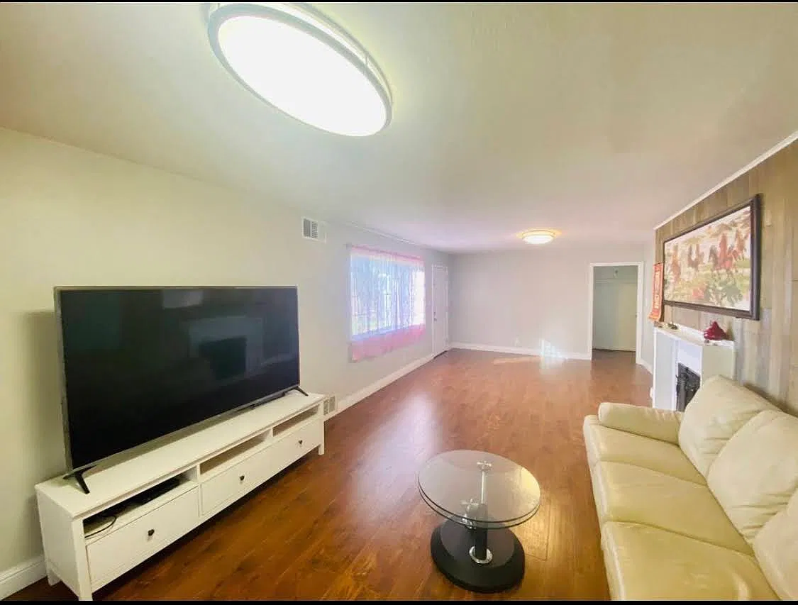 3 bed, 1546 sqft, $2,200 — Photo 2