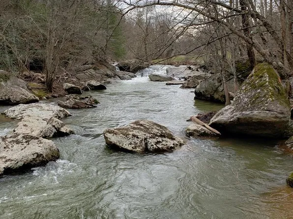 479 Clito Rd, Fries, VA 24330