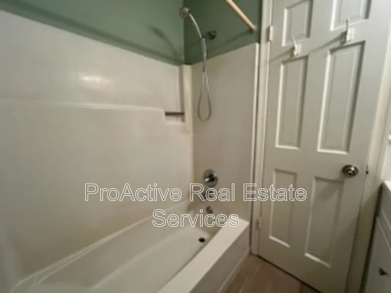 3021 Luxembourg St #A — Photo 15