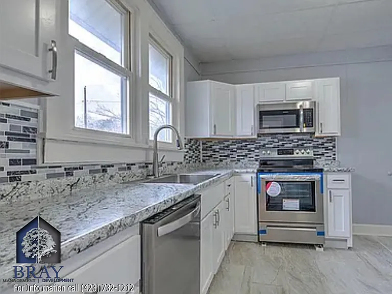 1362 E Center St — Photo 6