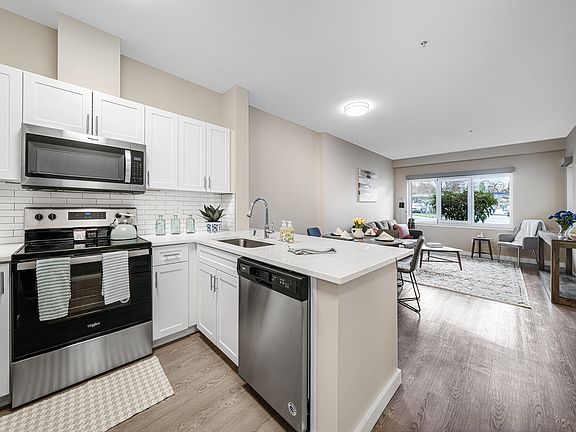 BellevuePark_interior_kitchen living room