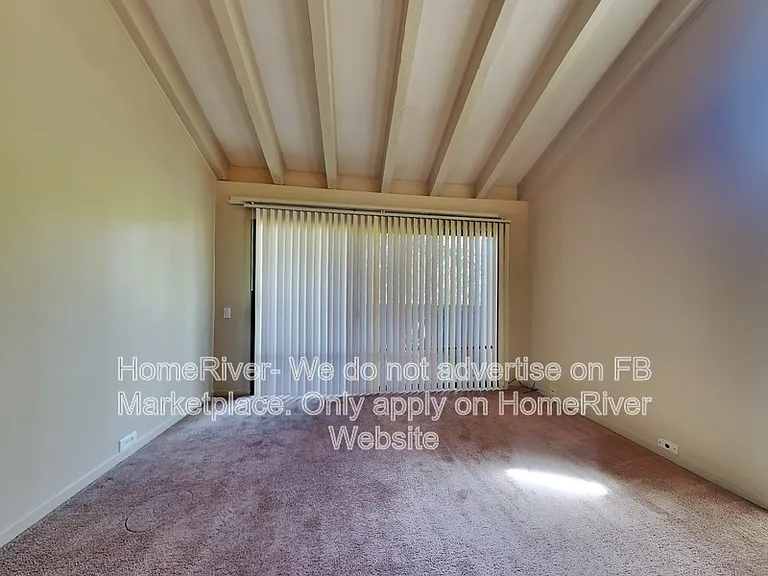 2270 Woodside Ln #6 — Photo 5