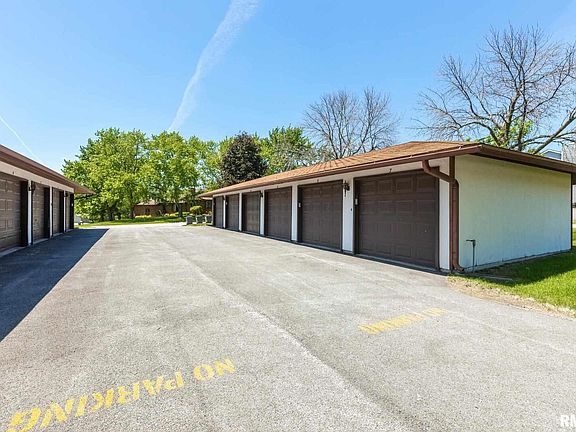 3rd image of 4725 Kynnelworth Dr