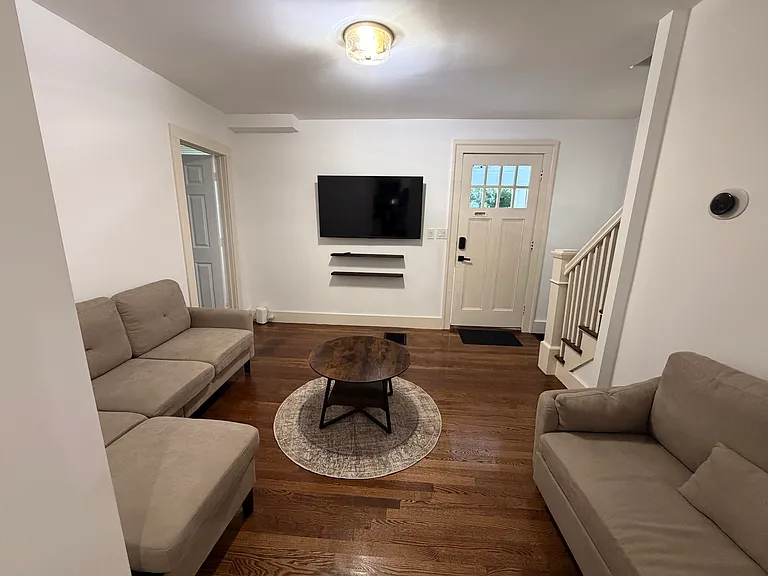 15 Central Ave — Photo 4