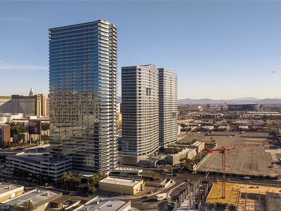 1st image of 4565 Dean Martin Dr Unit 107