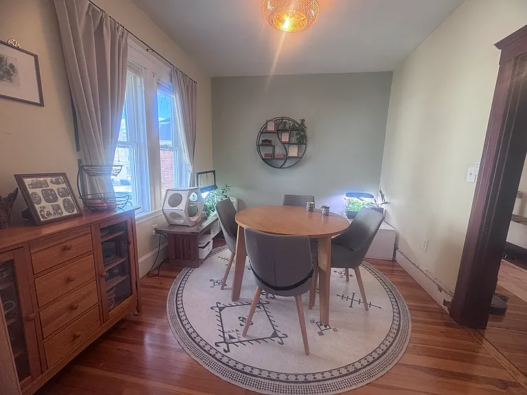 93 Beech St #2 — Photo 10