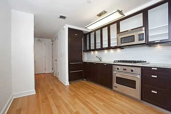 Sold by BLU Real Estate | media 7