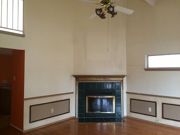 2nd image of 2205 Woodland Oaks Dr