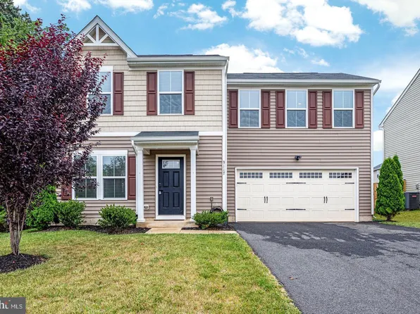 9117 Freemans Ford Rd, Remington, VA 22734