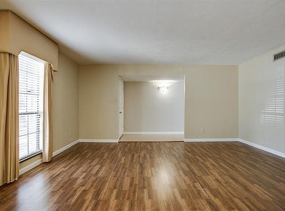 5th image of 10751 Black Walnut Dr